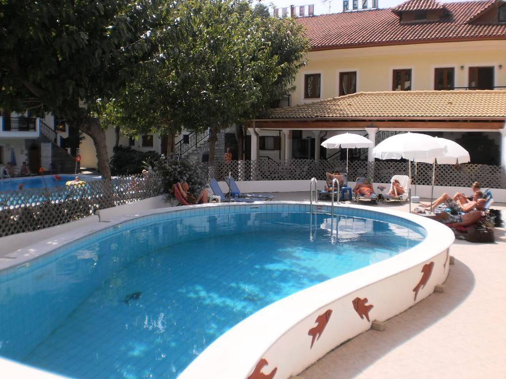 Oasis Hotel Parga Buitenkant foto
