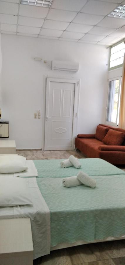 Oasis Hotel Parga Buitenkant foto