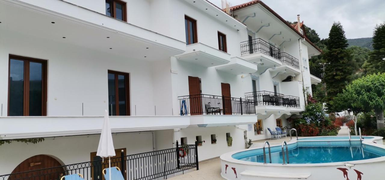 Oasis Hotel Parga Buitenkant foto