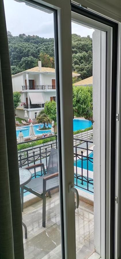 Oasis Hotel Parga Buitenkant foto