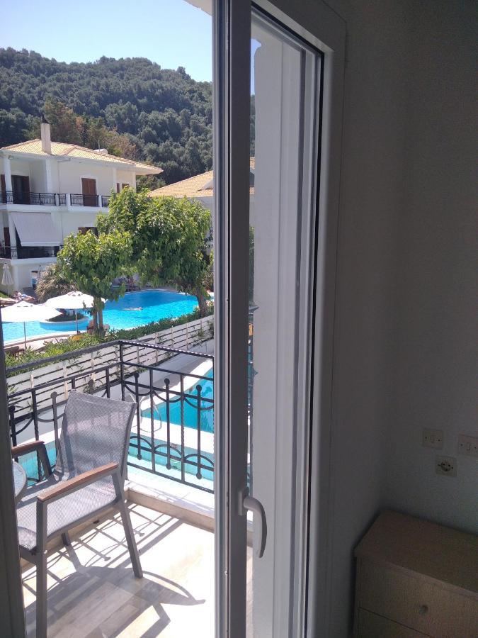 Oasis Hotel Parga Buitenkant foto
