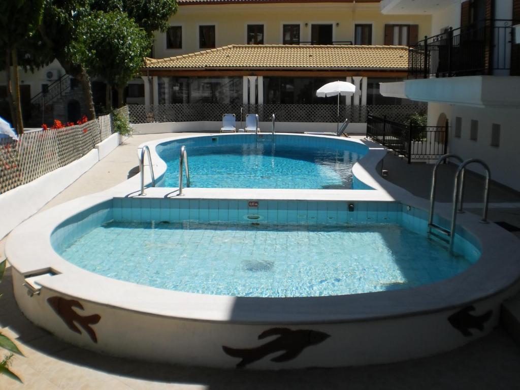 Oasis Hotel Parga Buitenkant foto