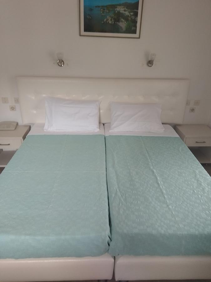 Oasis Hotel Parga Buitenkant foto
