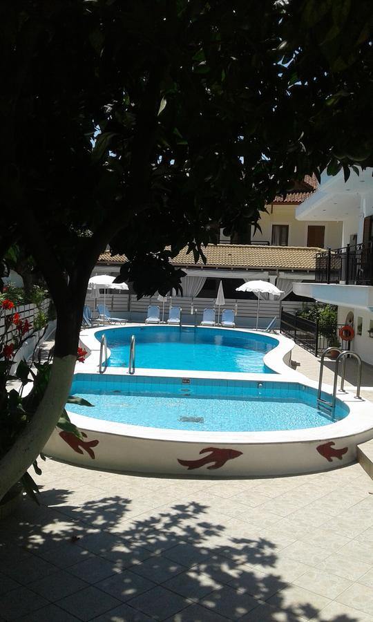 Oasis Hotel Parga Buitenkant foto
